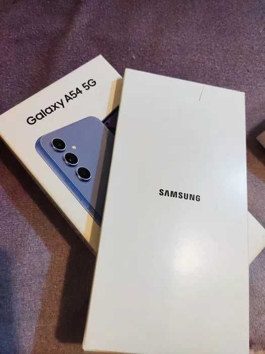 Почти новый Samsung Galaxy A54 5G 8/256GB