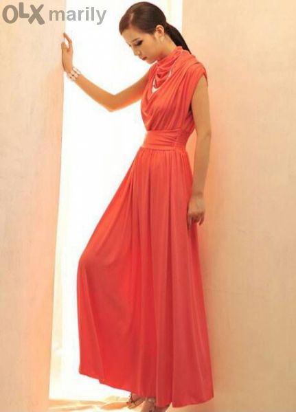 Елегантна рокля в оранжев цвят