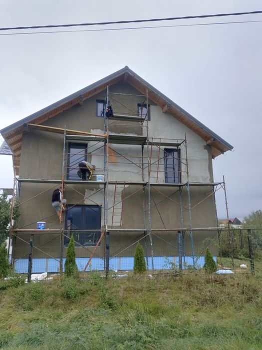 Executam lucrări în construcții