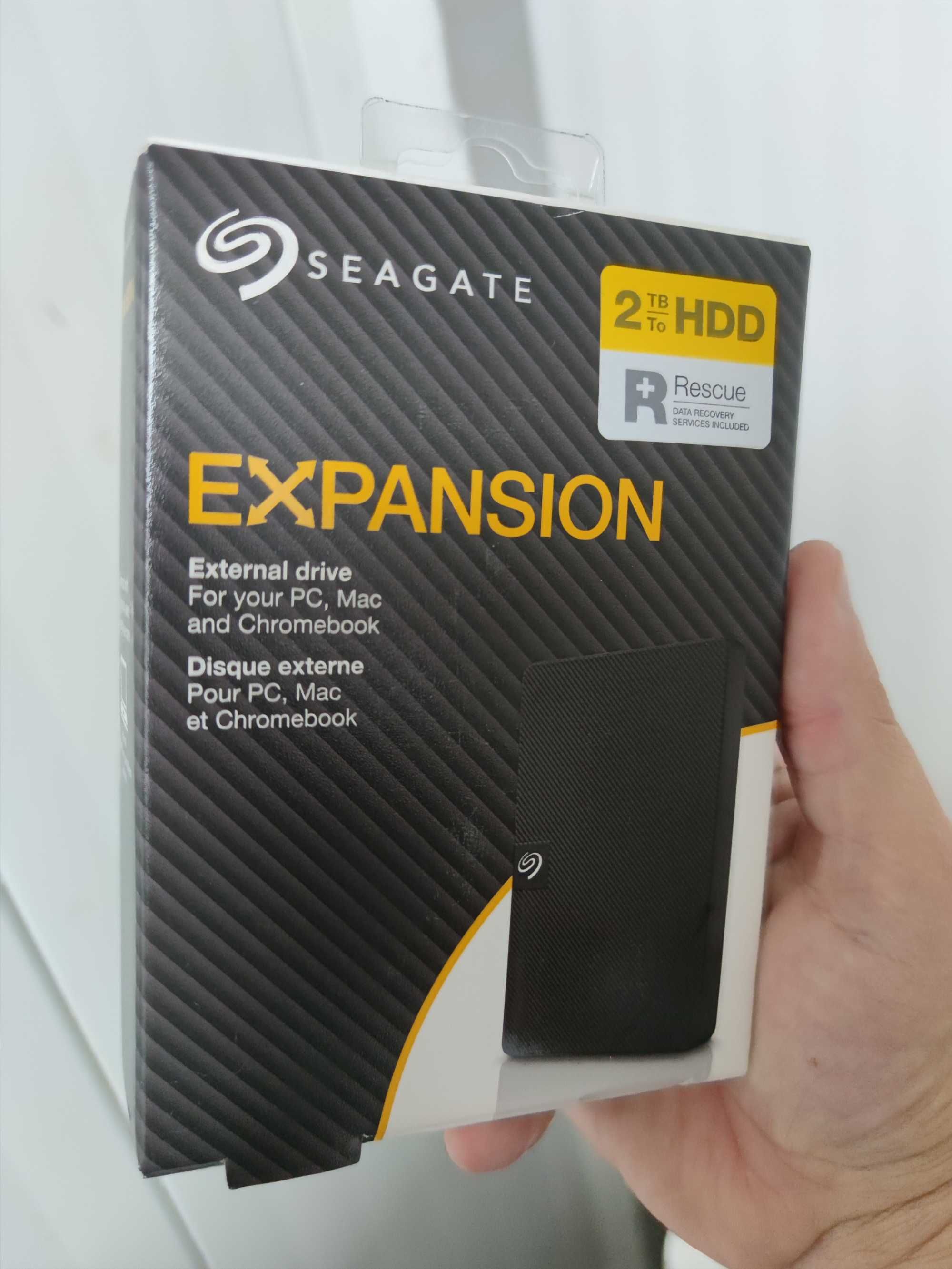 HDD extern nou Seagate 2TB