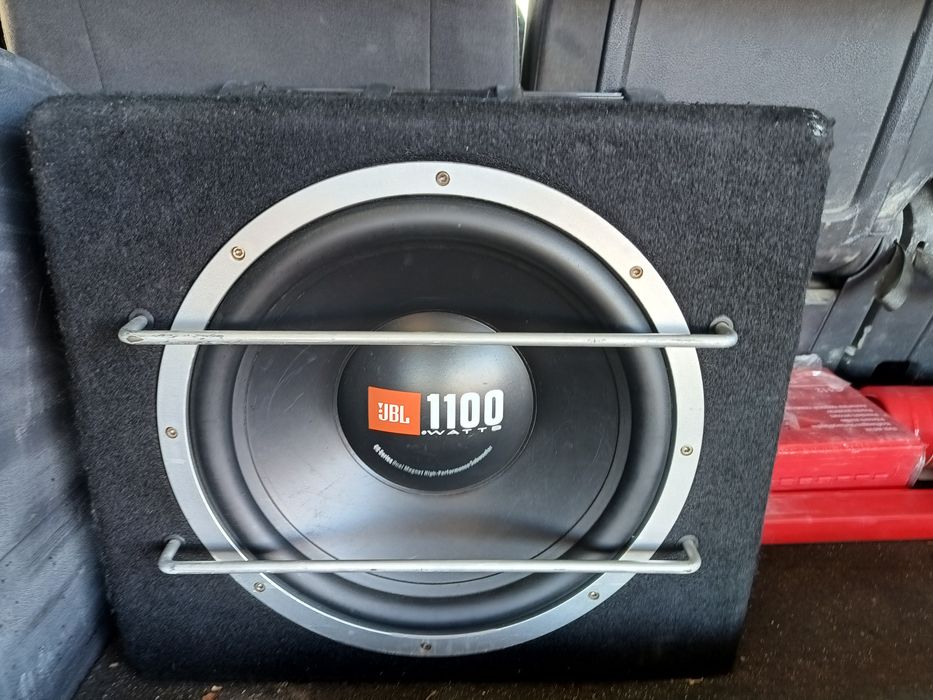 Subwoofer JBL + amplificator