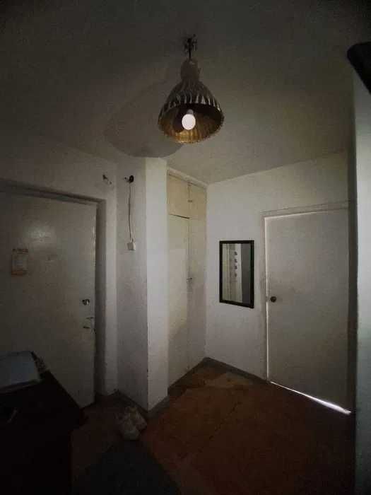 Чиланзар-25 продаётся 3-х комнатная квартира 73 кв.м ( Арсен )