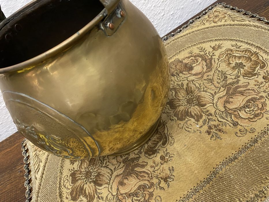 Месингова кашпа 1900 те колекционерска хералдическа украса