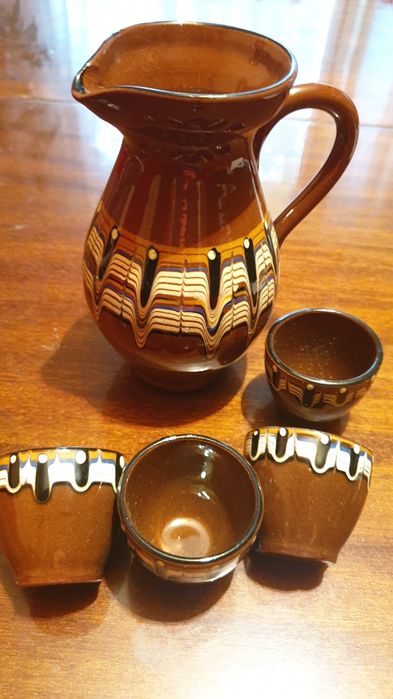 Керамичен сервиз.