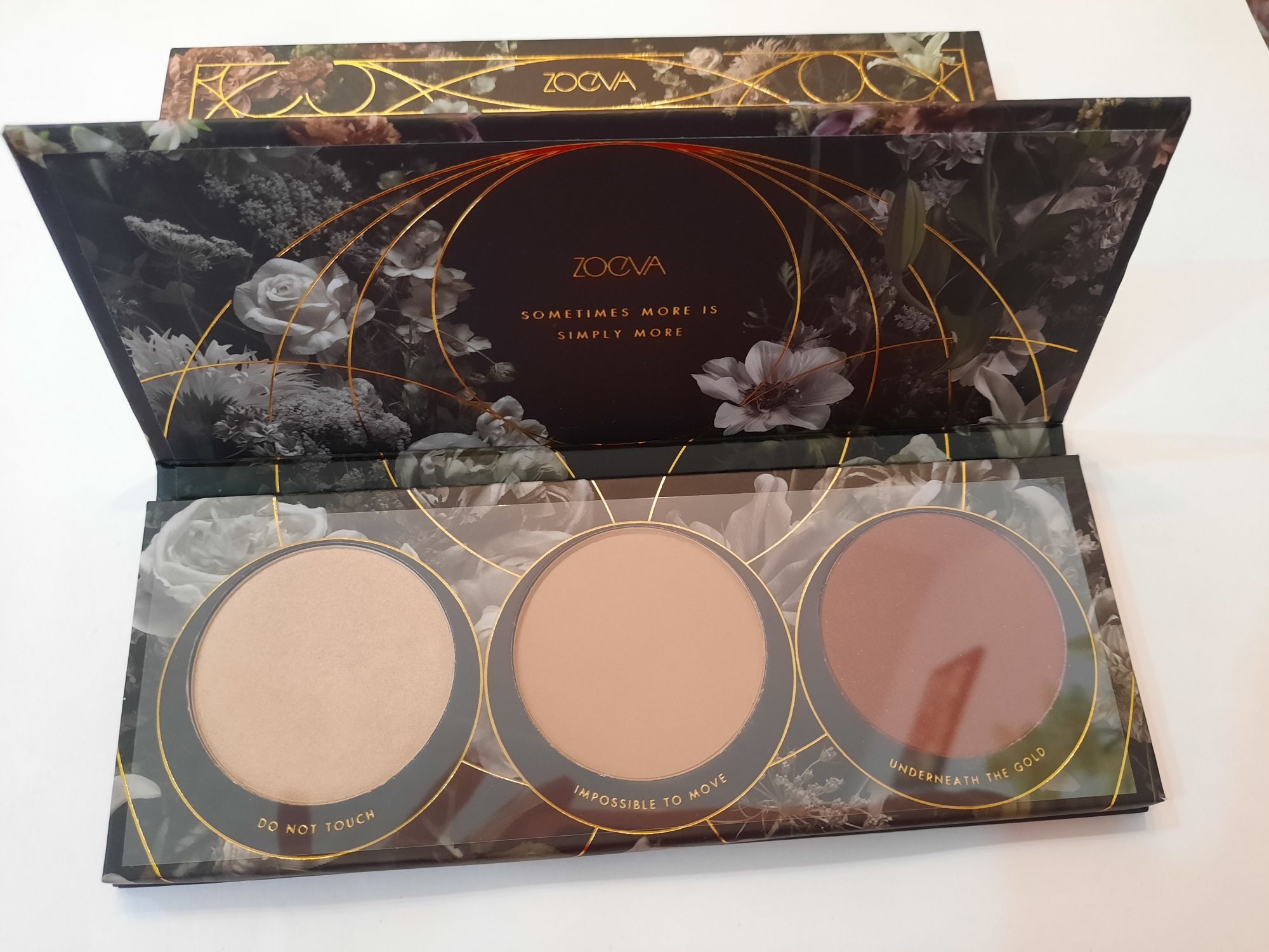 ZOEVA Opulence Blush Palette