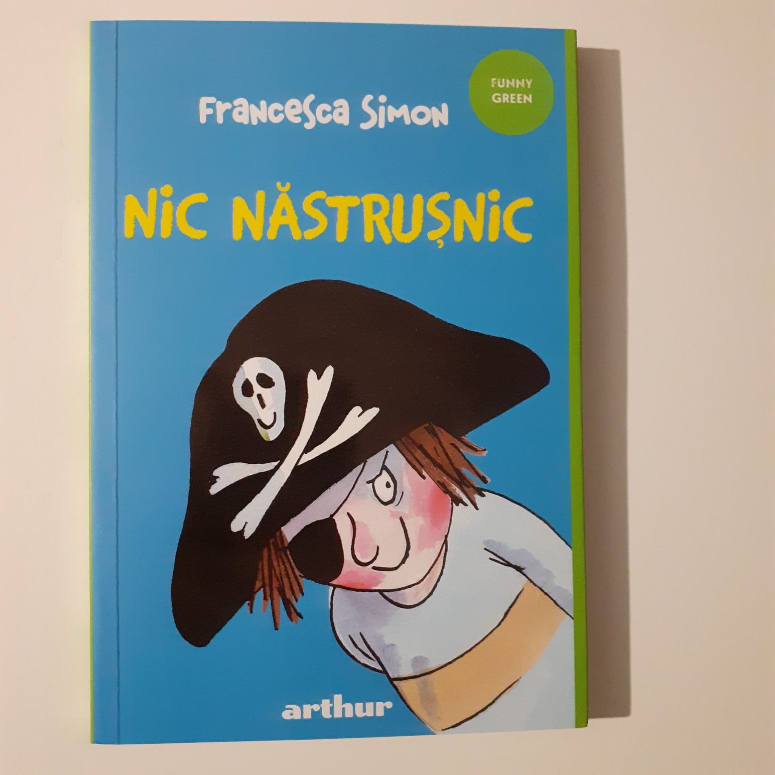 Carte copii Nic Nastrusnic de Francesca Simon