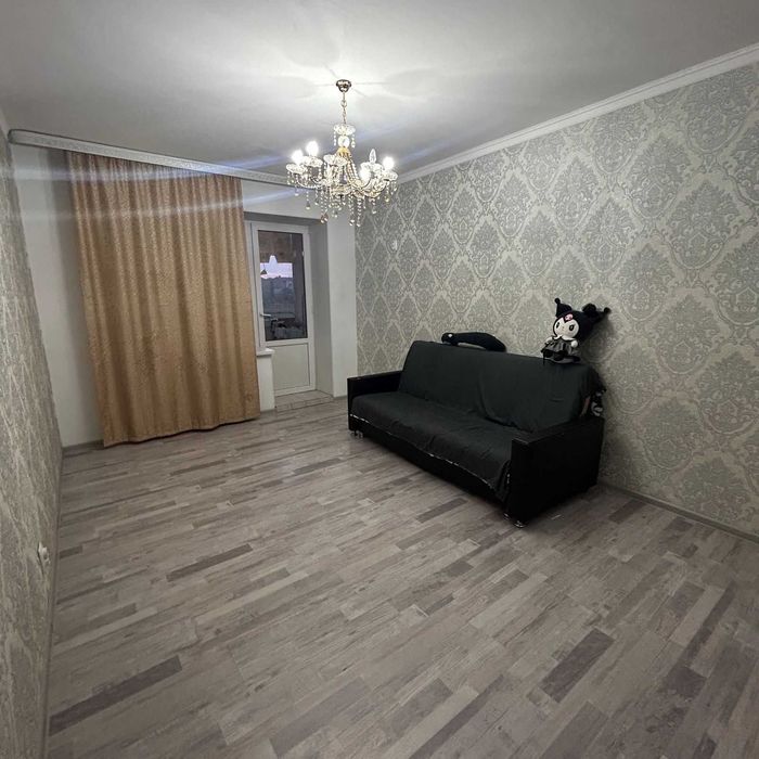 Продается 2 ком квартира микр Женис