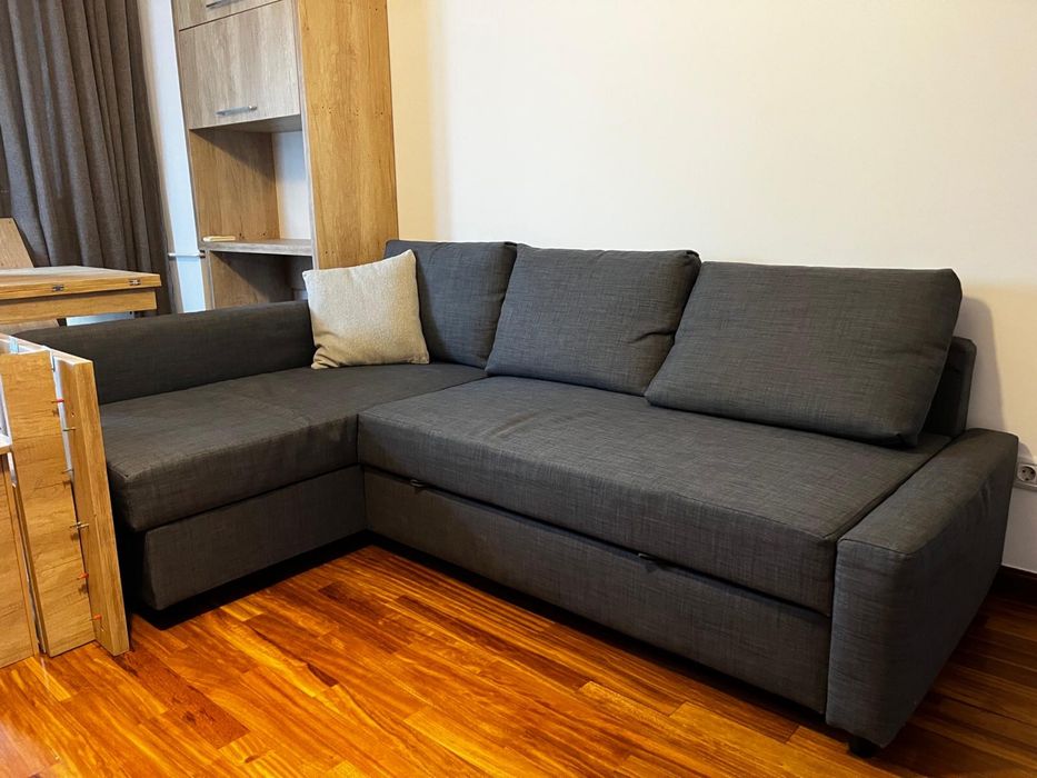 Canapea extensibila IKEA