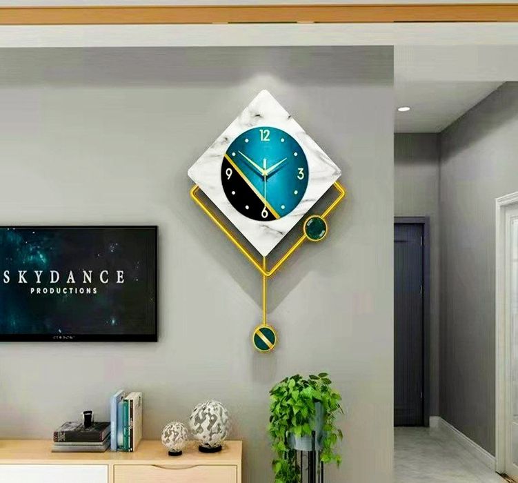 Zamonaviy devoriy soatlar devor uchun soatlar