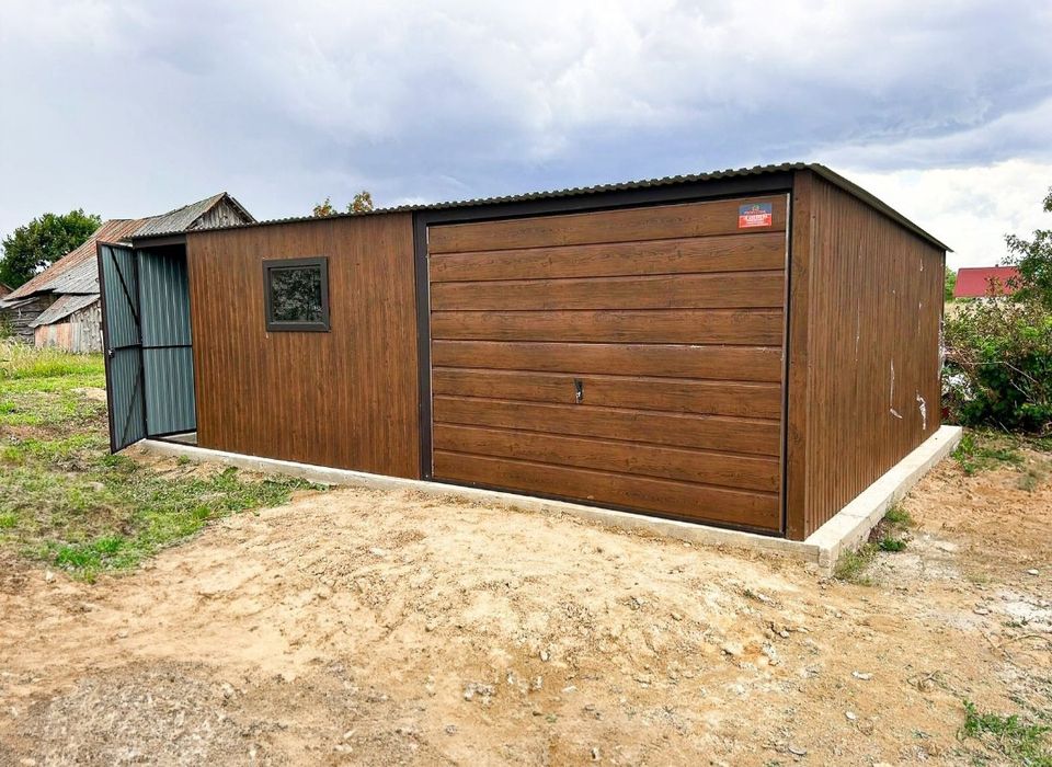 Vând garaje din panouri sandwich