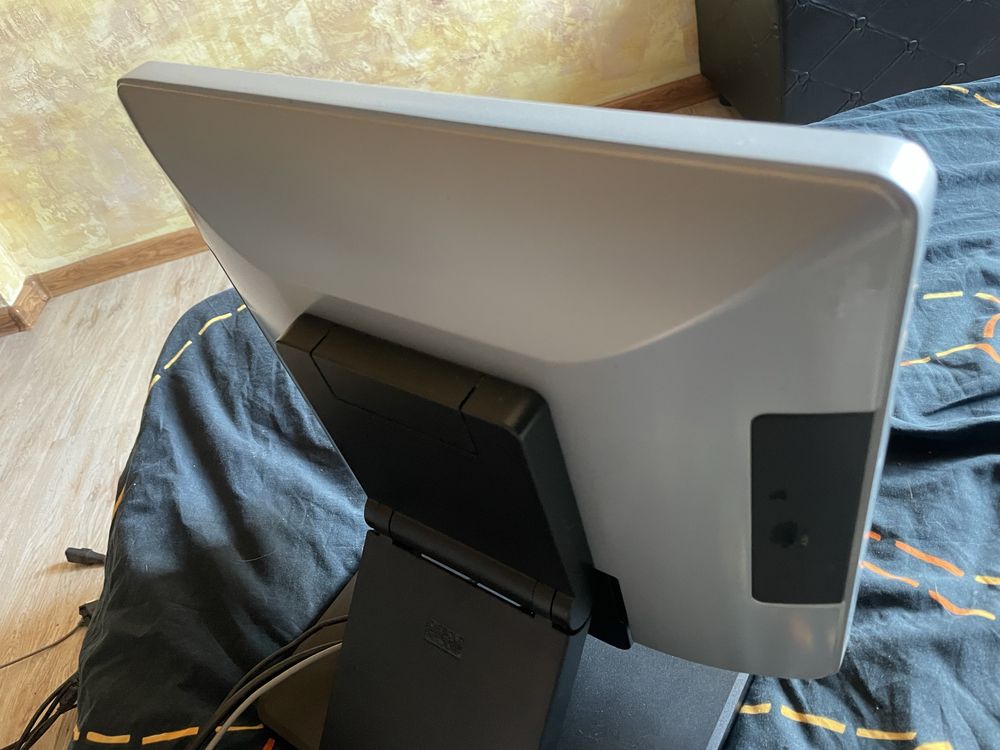 Тъчскрийн монитор Wincor Nixdorf BA93 15” touchscreen monitor