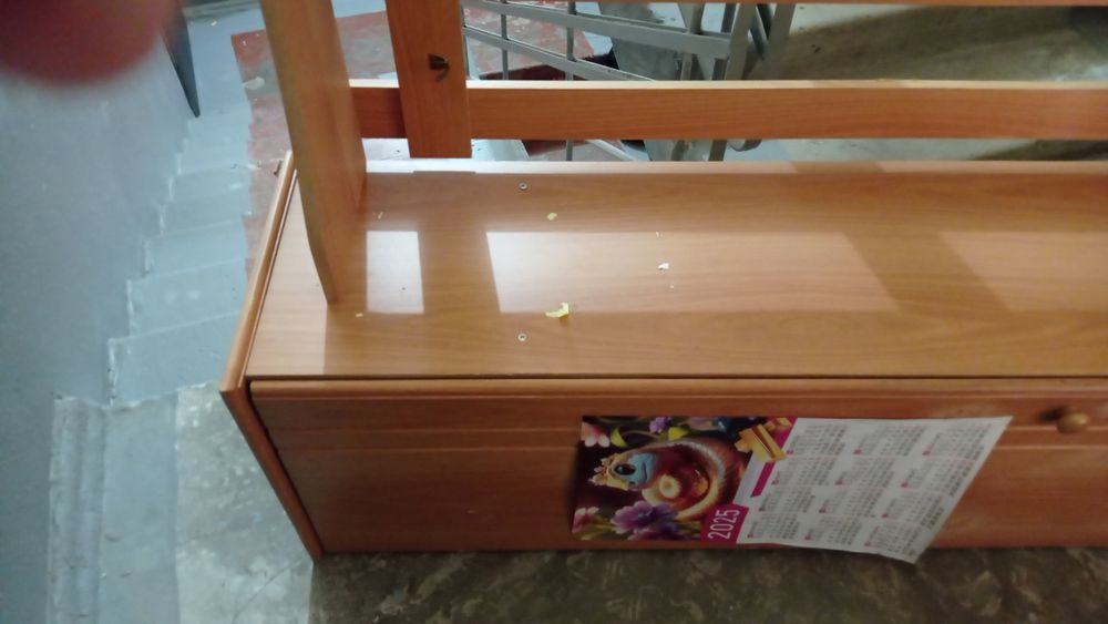 Отдам даром шкаф прихожей 1.4 метра