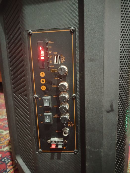 kalonka 1 ta mikrafon zaryatkasi 6-7 soat narxi 900 yana kelishamiz