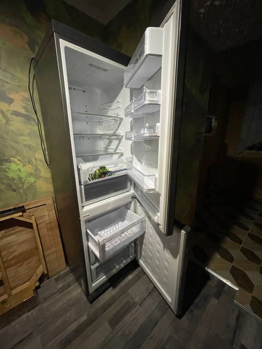 Холодильник samsung