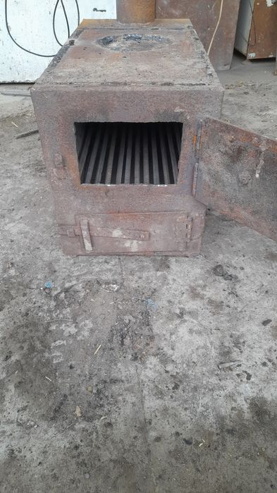 Продается печь буржуйка толстостеная хорошем состоянии