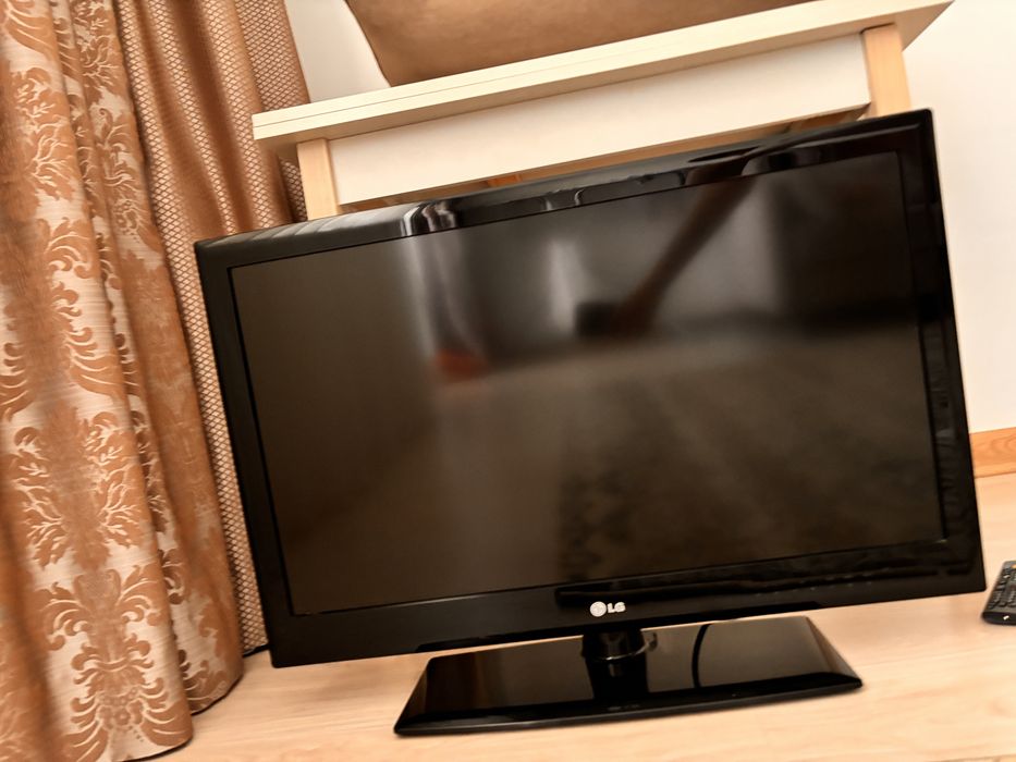 Телевизор LG на запчасти