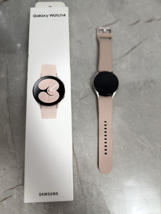 Продаю Смарт-часы Samsung Galaxy Watch 4 SM-R860 40 мм розовый
