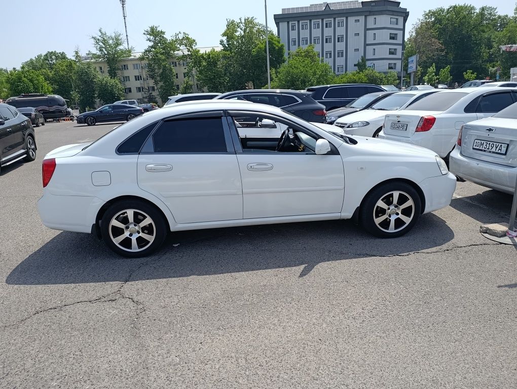 Lacetti 1,8 avtomat 1,6