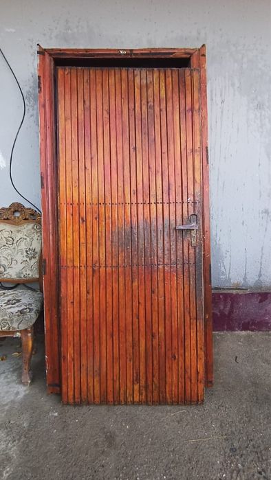 Дверь входная