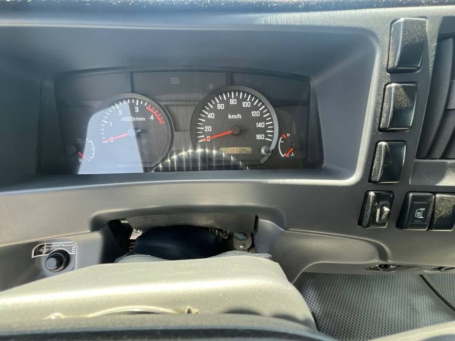 Исузу сенжи сотилади холсати ало