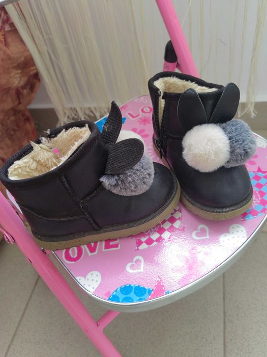 Боти за момиче! Меки и топлички от вътре!