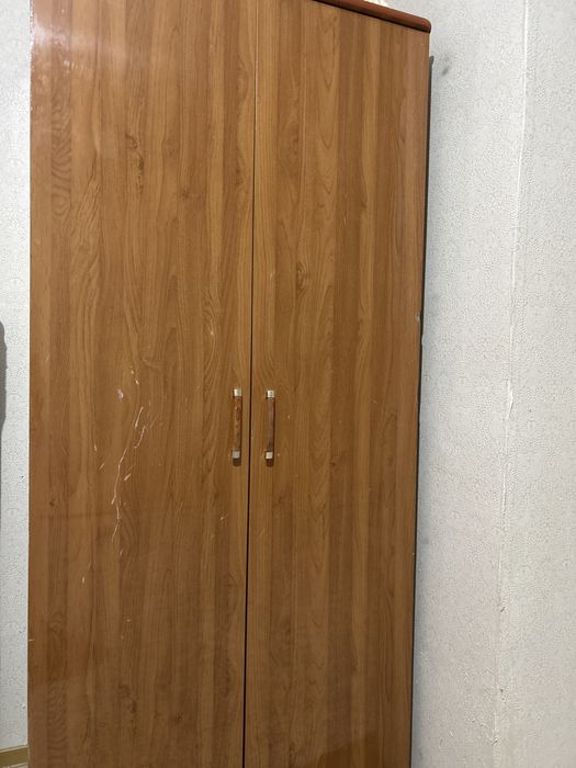 Шкаф большой отдам за минимальную сумму не поломона высокий