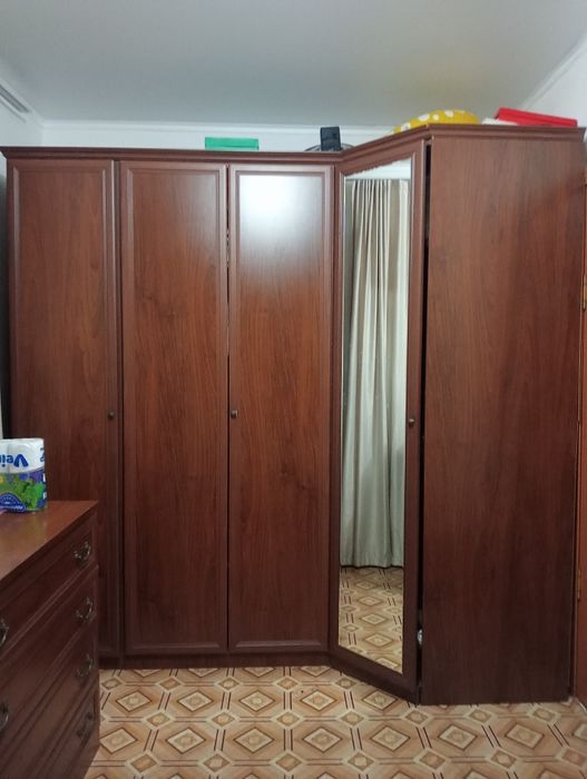 Продам шифоньер 50000