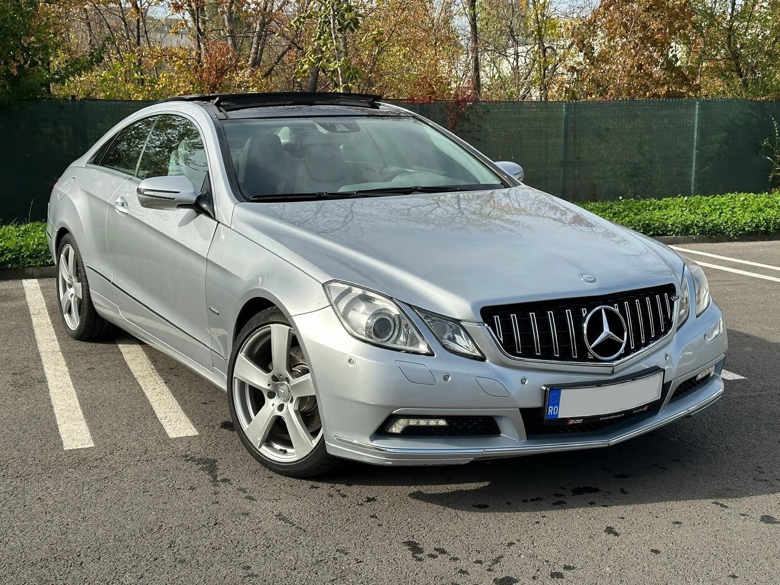 Mercedes E350 CDI 245CP Coupe • AMG / Sport • Automat • 2010 • Pano