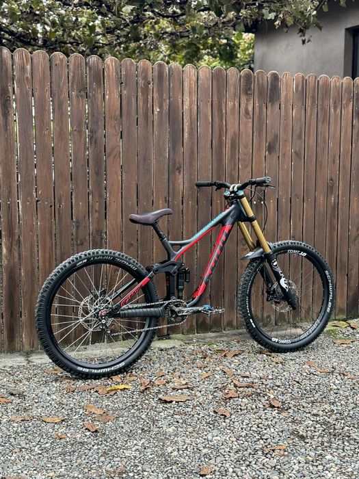 Bicicleta Kona operator carbon