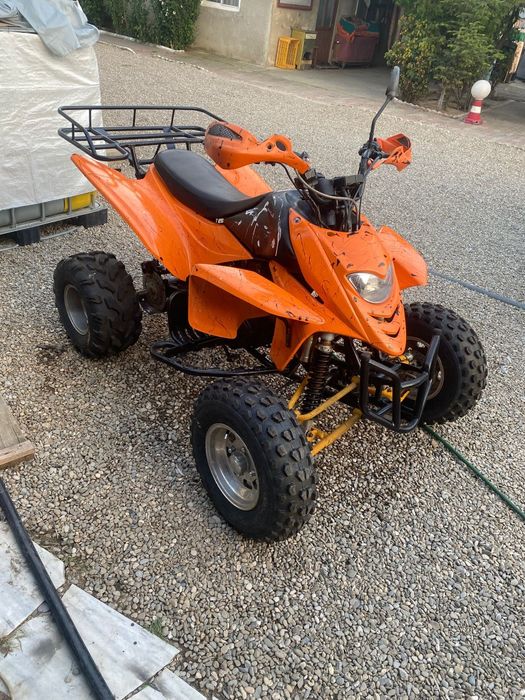 Vând atv shineray