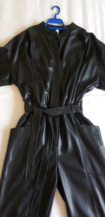 Кожен гащеризон Mango