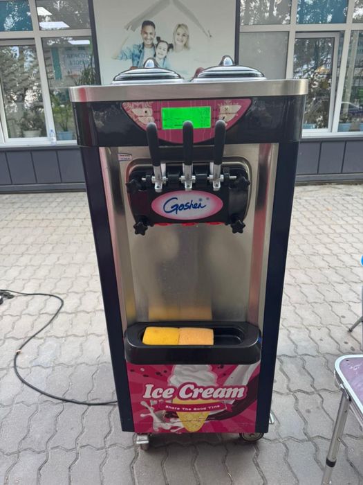 Аппарат мороженое  2штуки с оборудованием