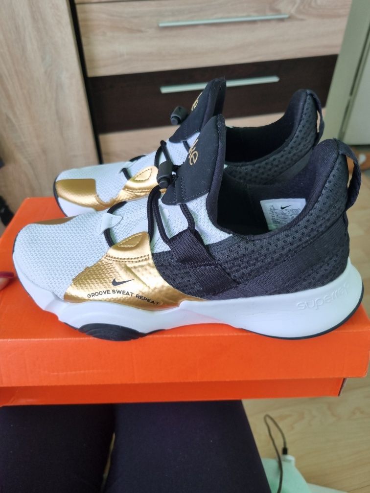 Nike Дамски маратонки