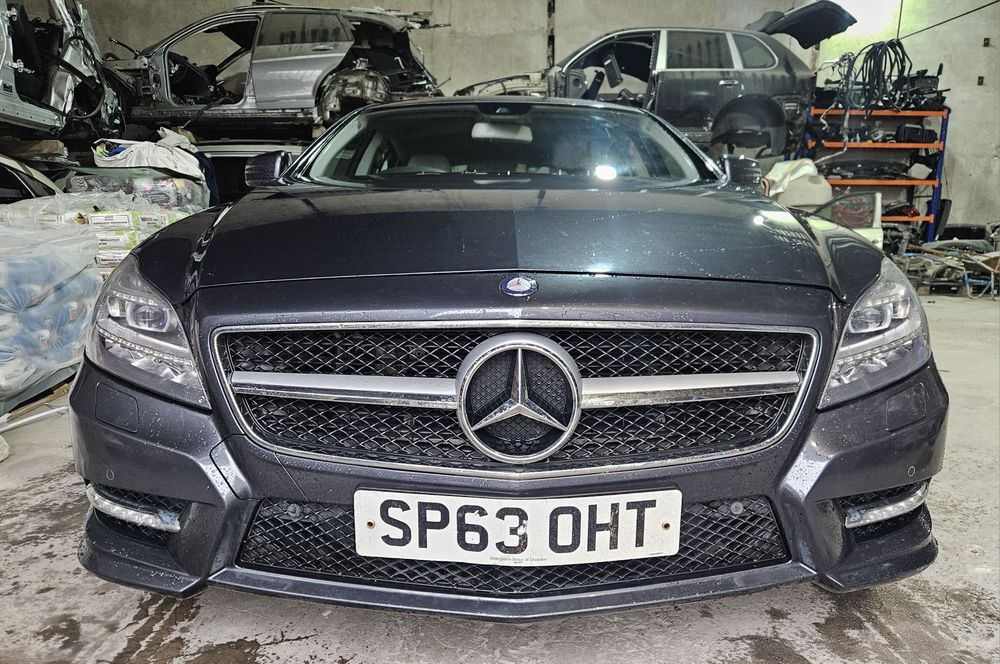 Предна броня Amg line за Мерцедес Cls w218