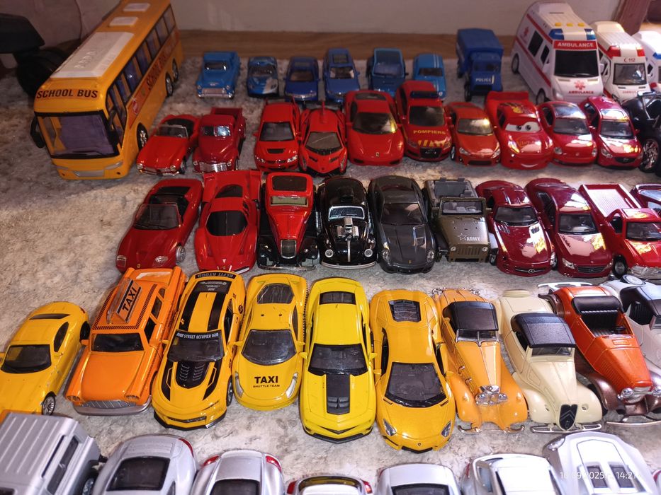 Лот метални маркови колички