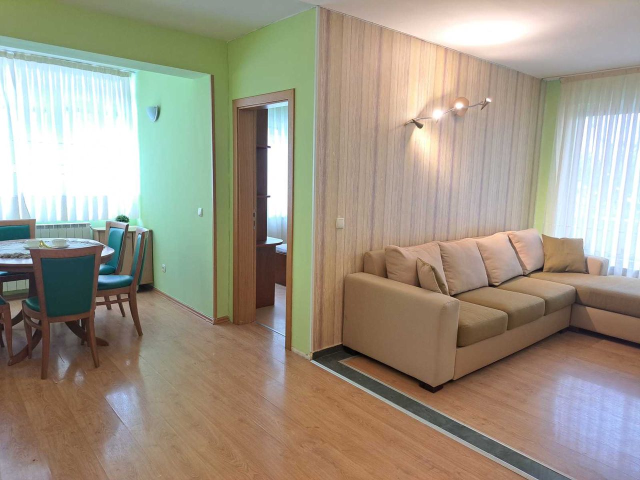 Продава се Тристаен апартамент в София, Борово - 81 кв.м за 1852 €/кв.м - Снимка #1