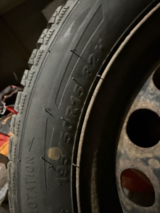 Roti complete cu anvelope de iarna 195/50R15 dot 2023