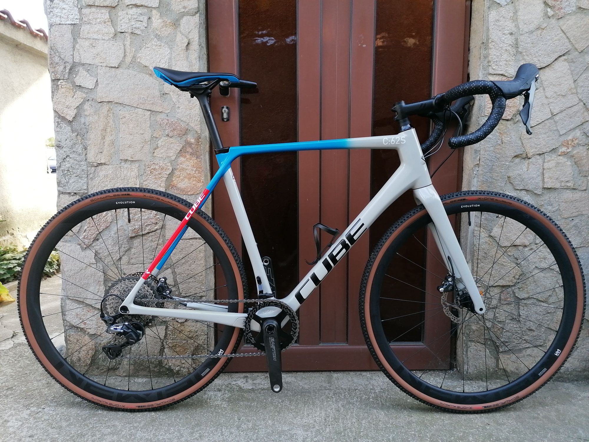 CUBE Гравел карбон, Shimano GRX 1*11, като нов!КАПАРИРАН!