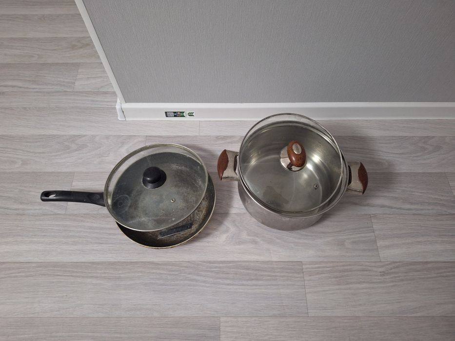 Продам кастрюли 2 штуки.