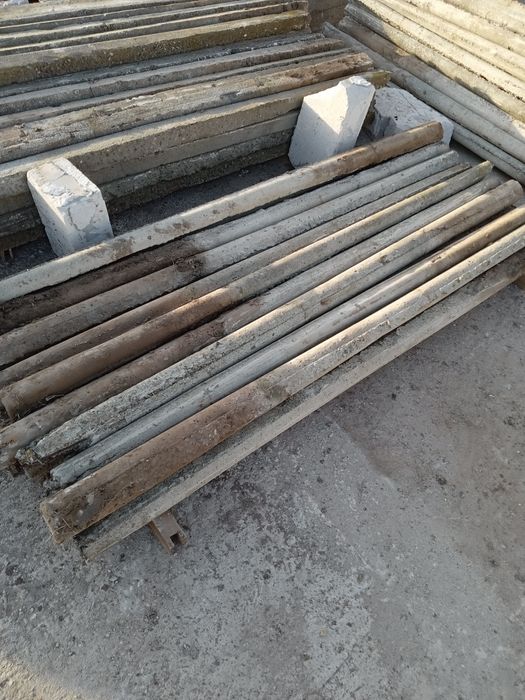 Vând spalieri 2.40 L