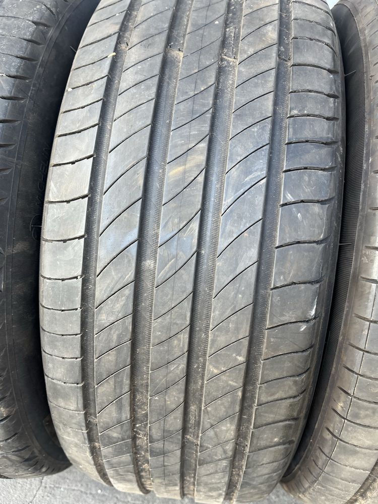 4 бр. летни гуми 205/55/17 Michelin 2x5+ mm 2x4 mm DOT 0123/4520