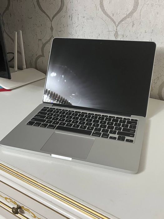 MacBook Pro (Retina, 13-inch, Early 2015)