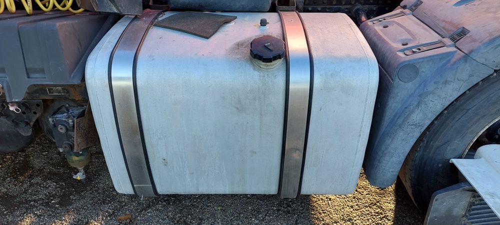 Rezervoare Daf, man tgx euro 6 700 litri