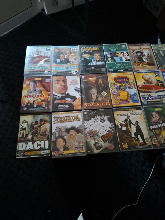 Dvd uri cu filme și muzică