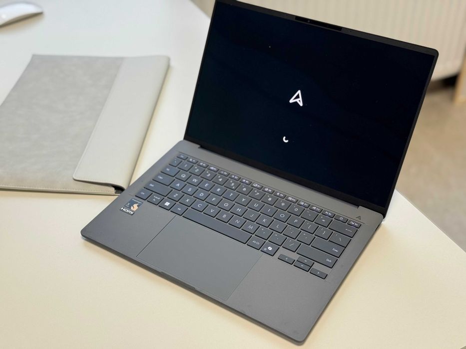 Laptop ASUS Zenbook UX3407RA, procesor Snapdragon® X Elite X1E 78 100