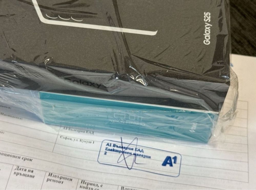 ЗАПЕЧАТАН 128GB Samsung S25 MODE Гаранция A1 2027г. Silver / Сребрист