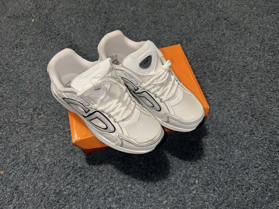 Adidasi Dior B30