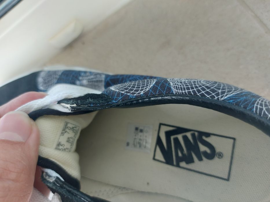 Vând încălțăminte de damă Vans