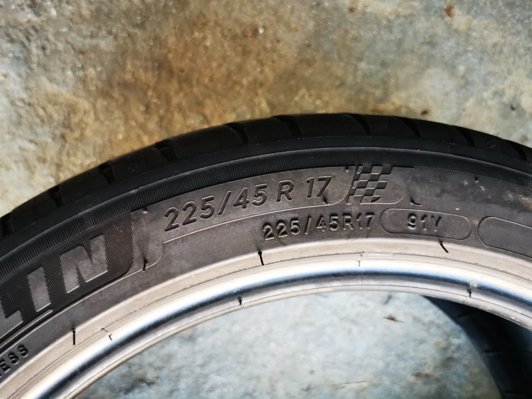 4 БРОЯ 225/45/17 MICHELIN PILOT SPORT 4 дот:0321