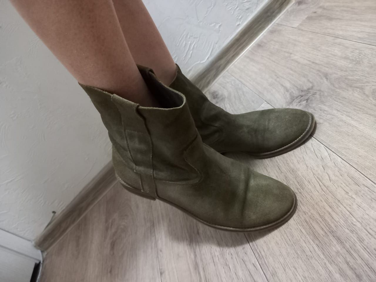 Женские ботинки замша